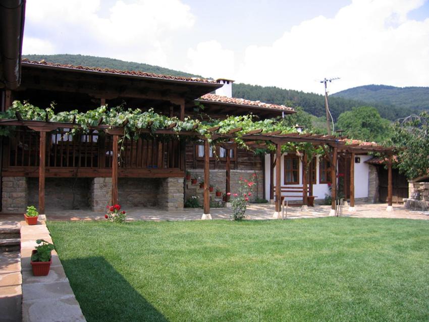 Photo of Buildings in Zheravna