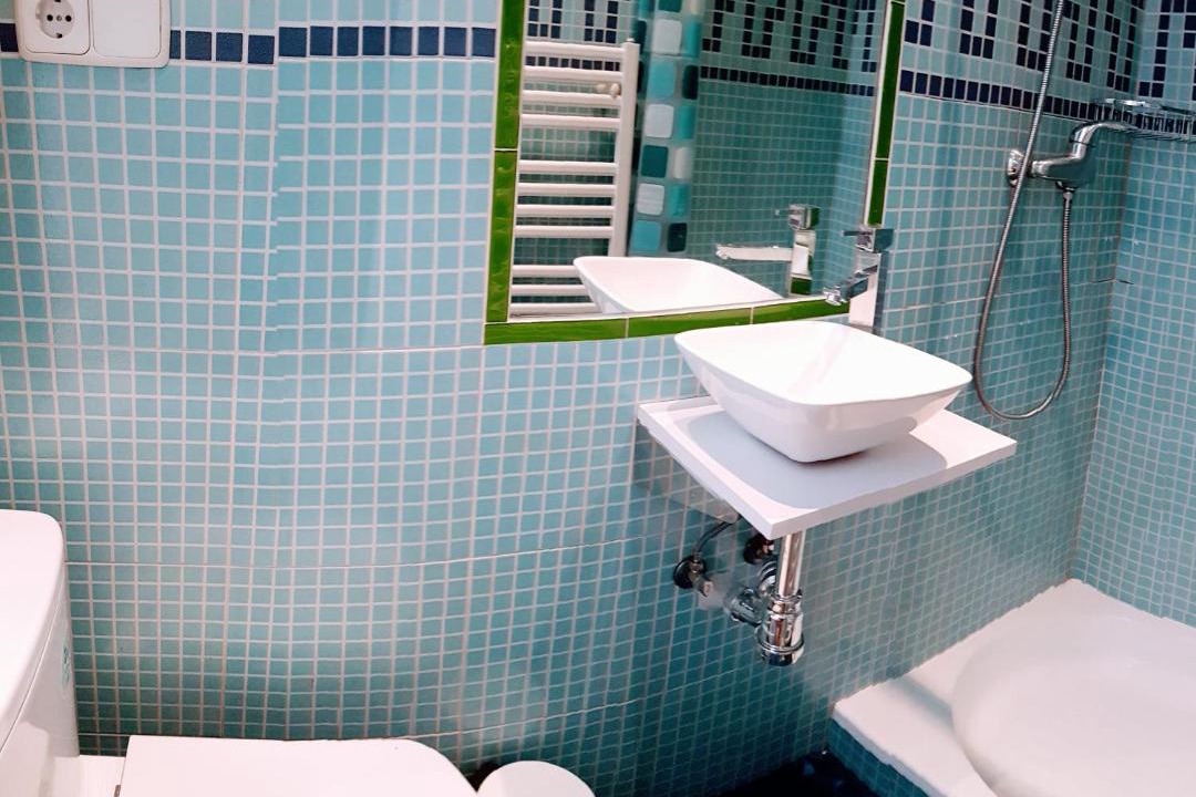 Photo of Bathroom in Embajadores