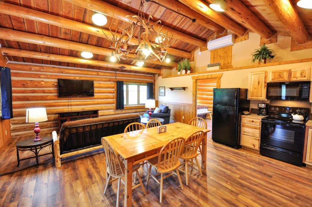 Photo of Livingroom in West Glacier