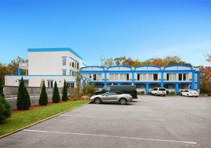 Econo Lodge Inn and Suites Old Saybrook