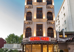 Hotel 1453