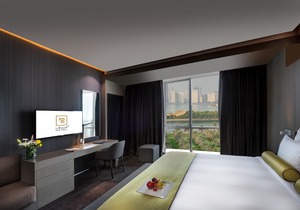 72 Hotel