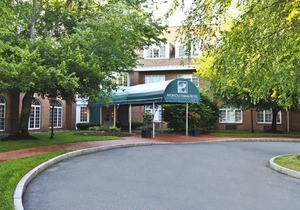 Avon Old Farms Hotel