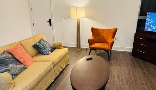 Three-Bedroom Deluxe Apartment