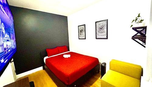 Standard Queen Room