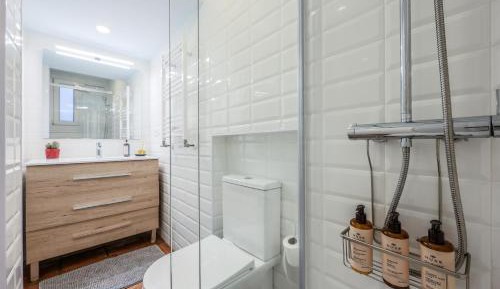 Double or Twin Room with Shared Bathroom