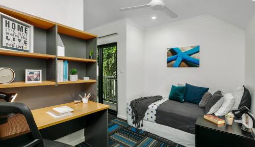 Single Room with Private Bathroom