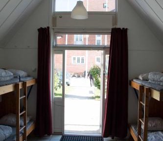 Family Room (6 Adults)