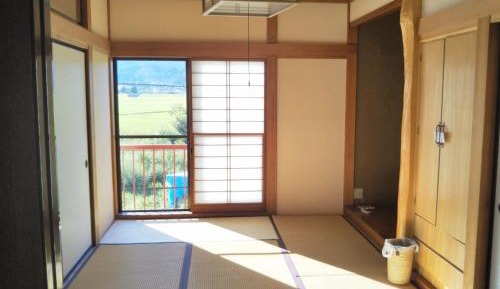 Single Bed in Mixed Dormitory Room