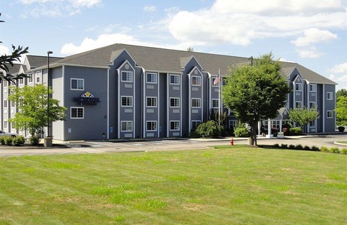 Montville Hotel | Microtel Inn & Suites by Wyndham Uncasville