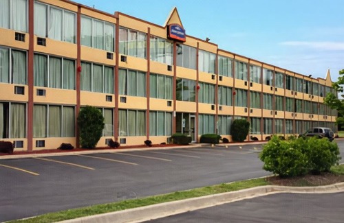 Addison Hotel | Baymont by Wyndham Addison
