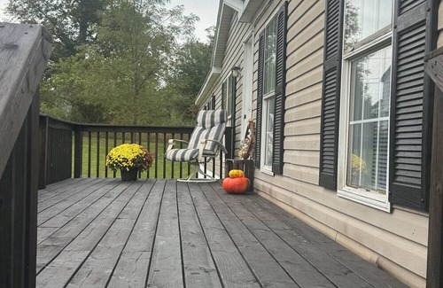 Montgomery House | Spacious house with an open floor plan. Family friendly. Serene back yard.