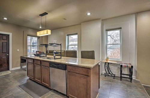 North Kenwood House | Historic Chicago Home < 1 Mi to Lake Michigan