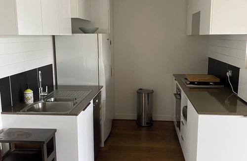 Abbotsford Apartment | Quiet Sancturary in Abbotsford next to the river
