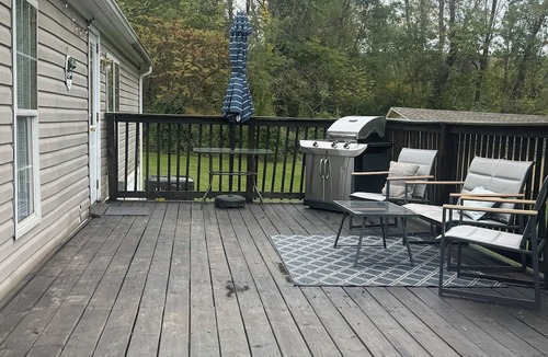 Montgomery House | Spacious house with an open floor plan. Family friendly. Serene back yard.