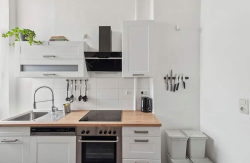 Russee - Hammer Apartment | Zentral, Frisch Saniert 24 h Check-in!