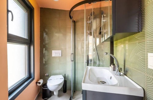 Ortakoy Apartment | This apartment is a 2 bedroom(s), 2 bathrooms, located in Beşiktaş, İstanbul.