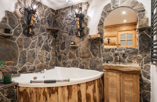 Zakopane Ski Chalet | Mountain Shelter Two-Bedroom Chalet in Zakopane 1