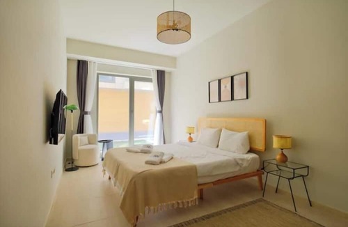 Serdivan Apartment | Vista - Stunning Chic 2BR Apt w/ Terrace
