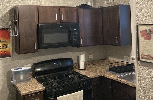 Logan Square Apartment | Nice quiet neighborhood with quick easy access to the best Chicago has to offer