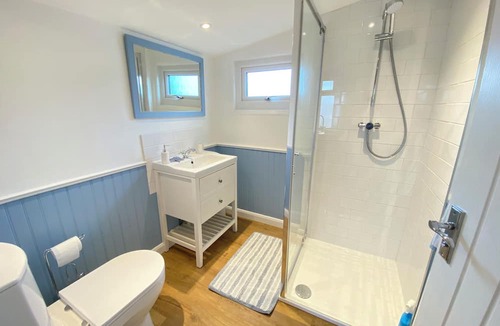 Bouvet Island House | Newly refurbished two bed chalet with spectacular sea views over Whitsand Bay.