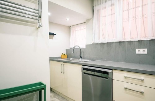 Besiktas Apartment | Chic Flat w Closed Balcony 10 min to Bebek Shore
