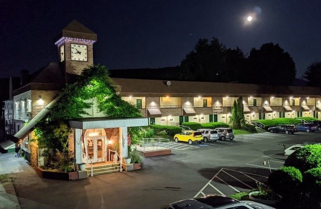 The Black Mountain Inn