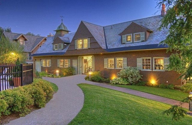 The Pointe At Castle Hill Resort 