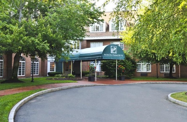 Avon Old Farms Hotel